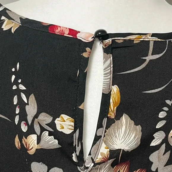 Shein Shirt Sleeve Floral Print  Crochet Lace Sleeve Blouse - Picture 8 of 10